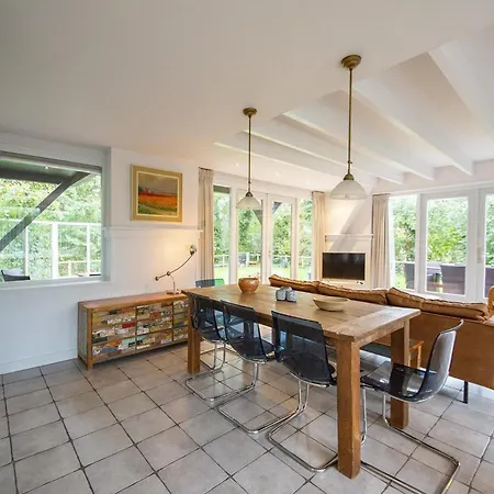 Elegant With Garden And Terrace Villa *